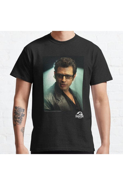 Oversize Unisex Jurassic Park Dr. Ian Malcolm Backlit Distressed Vintage Portrait Printed Tshirt