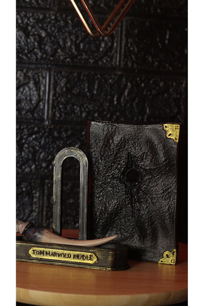 Harry Potter Tom Riddle Diary and Basilisk’s Tooth