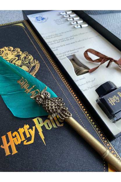 Harry Potter Feather Fountain Pen and 5 Replacement Tips Set