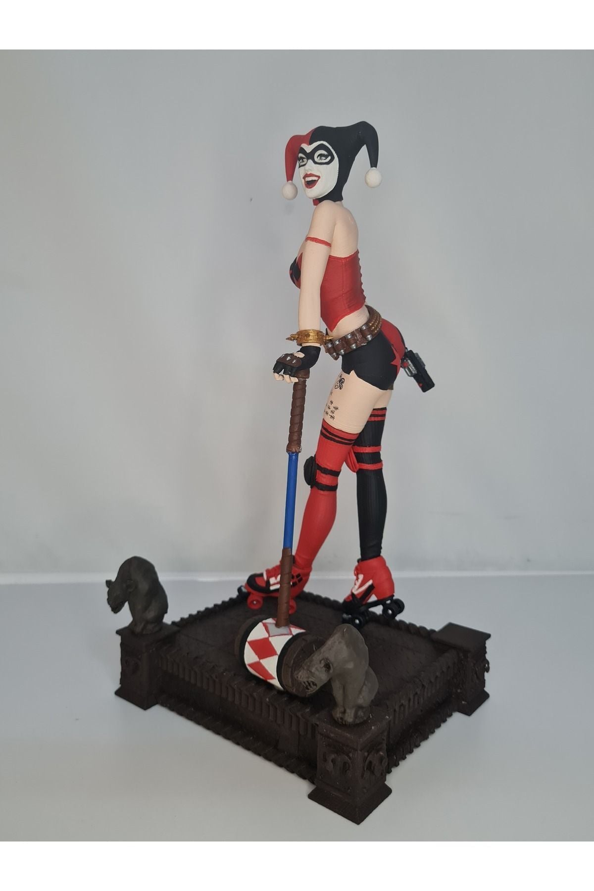 Harley Quinn(MASKED) Figure (39 CM)