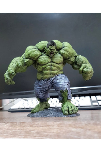 Magnificent Colossal Hulk Painted Figure 25 Cm (Giant Size)